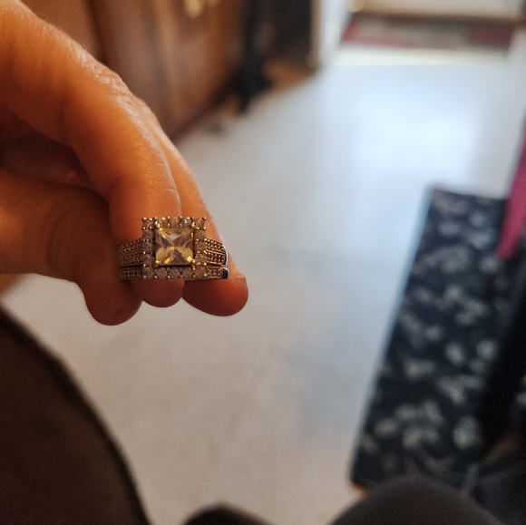 Womens wedding set - Picture 2 of 3